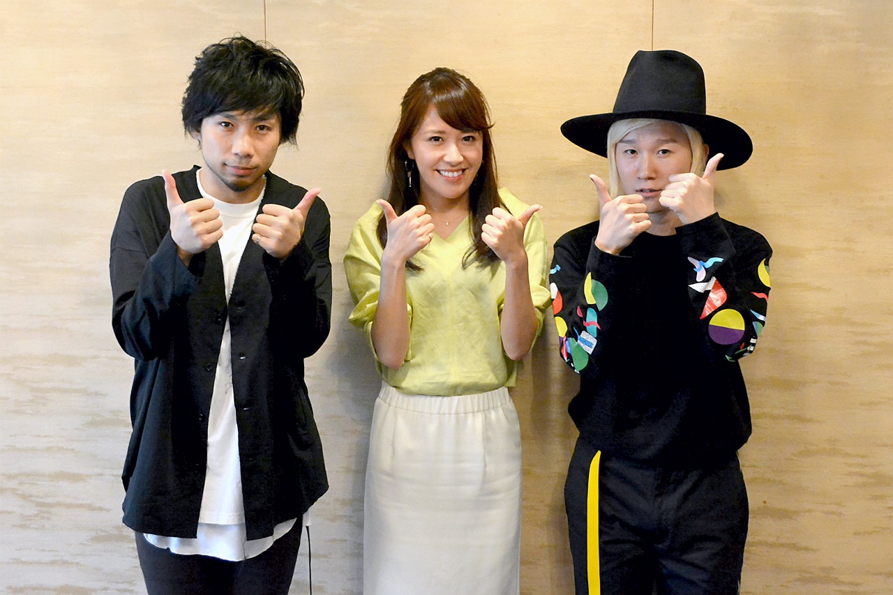 吉田山田と堤友香アナウンサー（中央）。（写真提供：TOKYO FM）