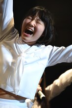 大喜びの野本ゆめか。