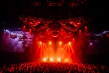 ヒトリエ「全国ワンマンツアー2017 "IKI"」東京・新木場STUDIO COAST公演の様子。（撮影：西槇太一）