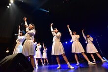 アイドルネッサンス結成3周年記念公演「シナガワで3周年を感謝するネッサンス!!」の様子。