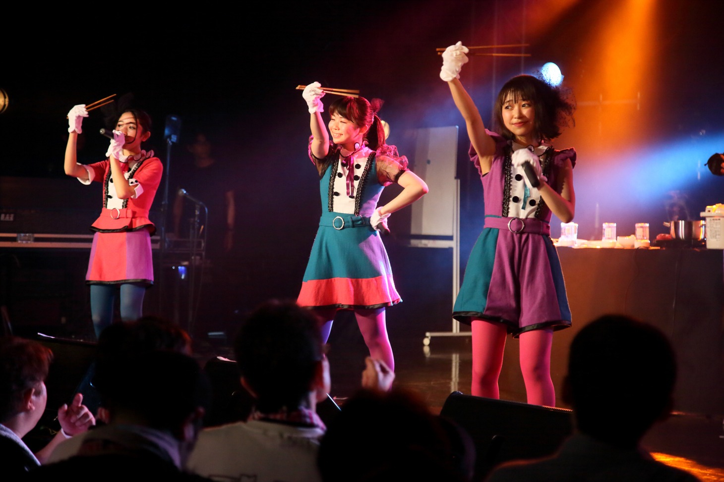 です。ラビッツの1stワンマンライブの様子。（Photo by toshio sato）