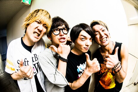 BLUE ENCOUNT（撮影：浜野カズシ）