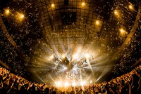 BLUE ENCOUNT「BLUE ENCOUNT TOUR 2017 break "THE END"」福岡・福岡国際センター公演の様子。（撮影：浜野カズシ）