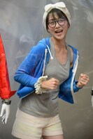 踊りだすJYマネキン。