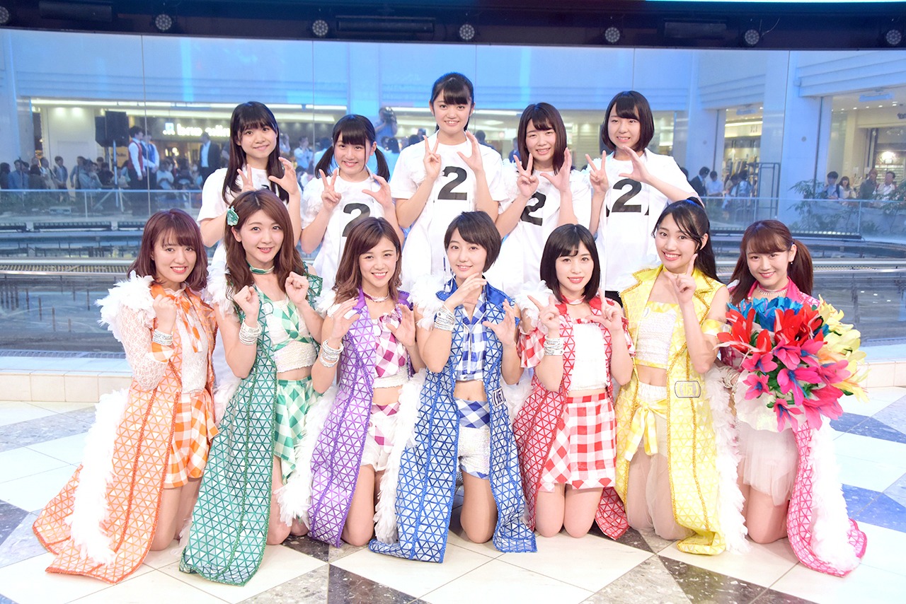 アップアップガールズ（仮）とアップアップガールズ（2）。