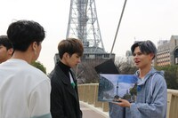 「プロジェクトVIXX3～宇宙からの侵略者たちフォーエヴァー～」の様子。