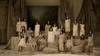 AKB48「あの頃の五百円玉」のミュージックビデオのワンシーン。