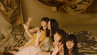 AKB48「あの頃の五百円玉」のミュージックビデオのワンシーン。