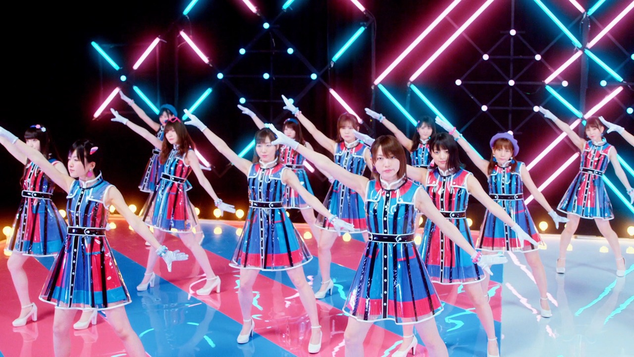AKB48「イマパラ」のミュージックビデオのワンシーン。