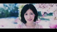 AKB48「前触れ」のミュージックビデオのワンシーン。