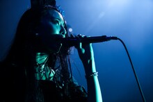 BAND-MAID「初One-manお給仕 Tour 2017」東京キネマ倶楽部公演の様子（撮影：Shingo Tamai）