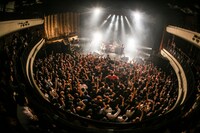 BAND-MAID「初One-manお給仕 Tour 2017」東京キネマ倶楽部公演の様子（撮影：Shingo Tamai）
