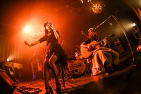 BAND-MAID「初One-manお給仕 Tour 2017」東京キネマ倶楽部公演の様子（撮影：Shingo Tamai）