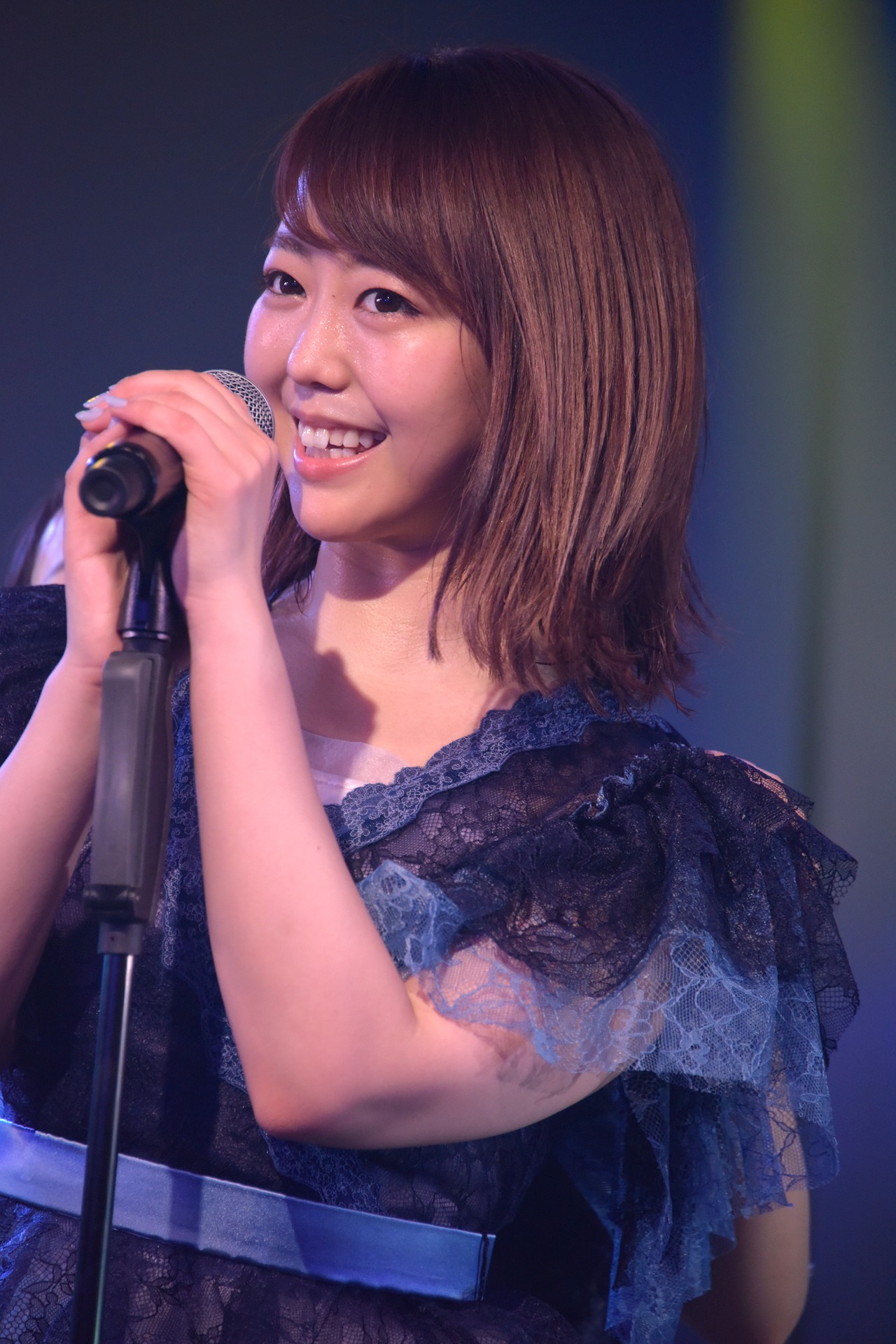 峯岸みなみ