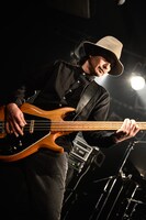 クボタケイスケ（B）（撮影：水島キノコ）