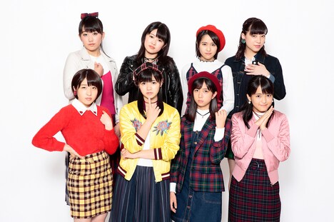 こぶしファクトリー。下段左端が藤井梨央。