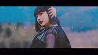 PassCode「bite the bullet」ミュージックビデオのワンシーン。