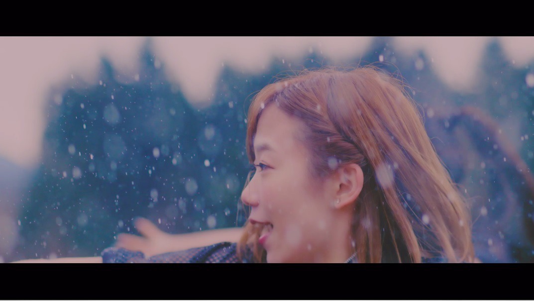 PassCode「bite the bullet」ミュージックビデオのワンシーン。