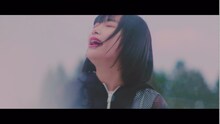 PassCode「bite the bullet」ミュージックビデオのワンシーン。