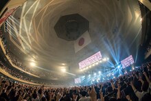 RADWIMPS「Human Bloom Tour 2017」最終公演の様子。（photo by Takeshi Yao）