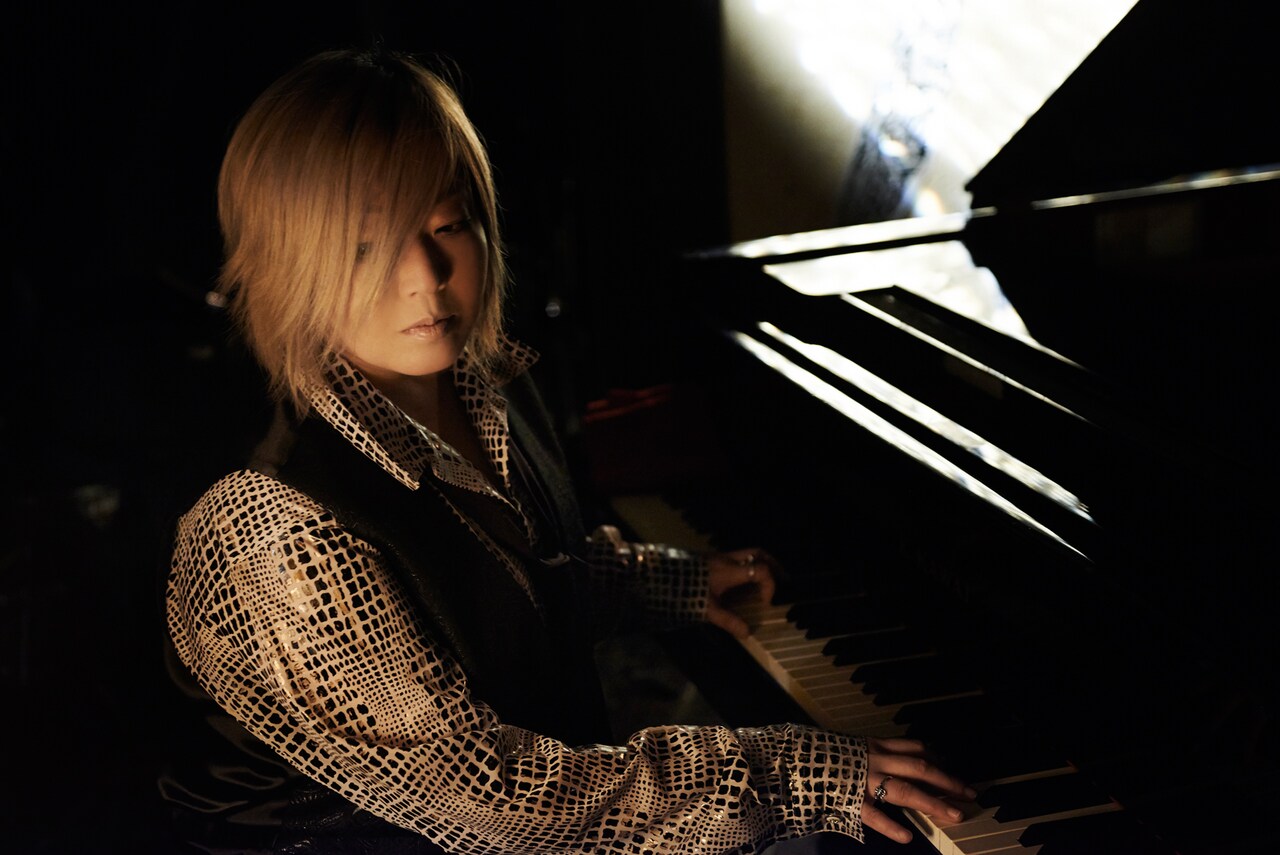 緒方恵美、アニソンカバーを世界に届けるクラウドファンディング立ち上げ