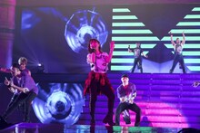 浜崎あゆみ「Just the beginning -20- TOUR 2017」神奈川・横浜アリーナ公演1日目の様子。