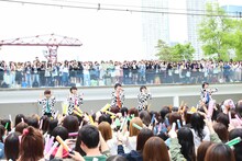 M!LK（撮影：笹森健一）