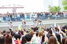 M!LK（撮影：笹森健一）