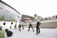 M!LK（撮影：笹森健一）