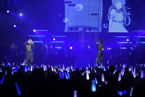 After the Rain（撮影：小松陽祐［ODD JOB］、岡本麻衣、小境勝巳）