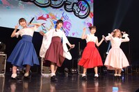 まねきケチャ「まねきケチャ全国ツアー2017 まねかれジャパンー東京・FINALー」東京・赤坂BLITZ公演の様子。