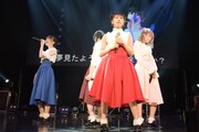 まねきケチャ「まねきケチャ全国ツアー2017 まねかれジャパンー東京・FINALー」東京・赤坂BLITZ公演の様子。