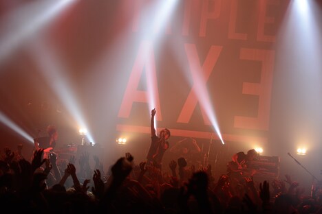 SiM（撮影：半田安政[Showcase]）