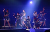 「アンジュルム コンサートツアー 2017春 ～変わるもの 変わらないもの～」最終公演の様子。（写真提供：アップフロント)