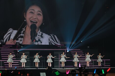 「アンジュルム コンサートツアー 2017春 ～変わるもの 変わらないもの～」最終公演の様子。（写真提供：アップフロント)