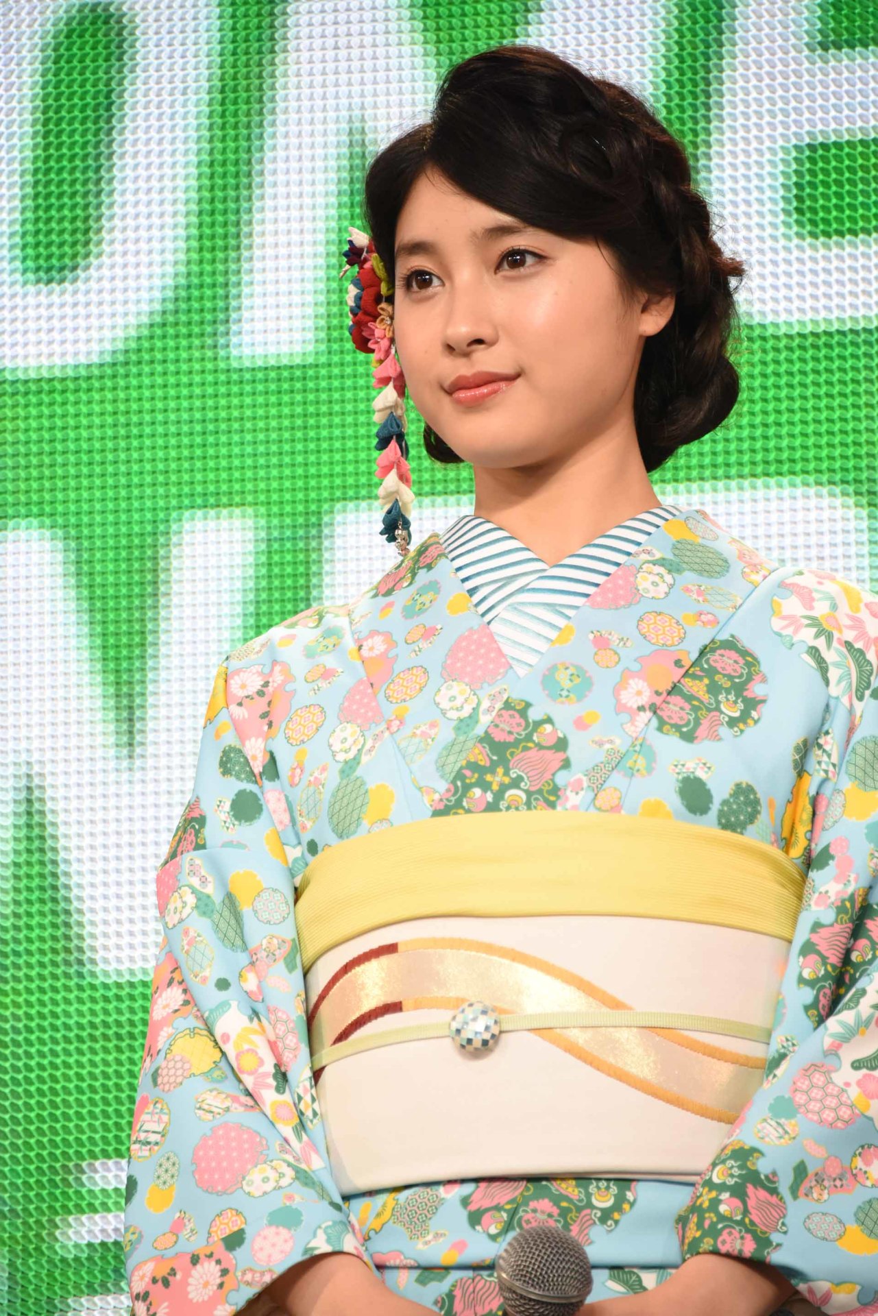 土屋太鳳