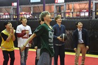 「トレタリ」#6より、フリースローに挑むタクヤ。