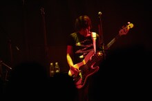 中川敬輔（B）（撮影：薮田修身［W］）