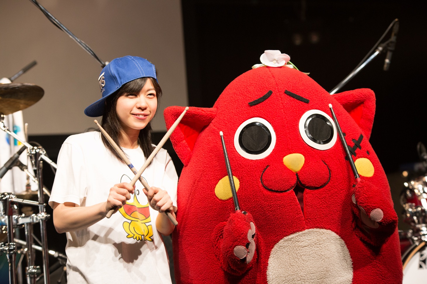 むらたたむ、にゃんごすたー。