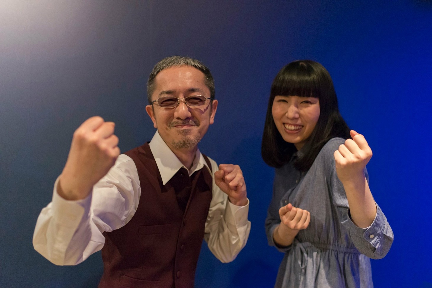 鈴木博文（左）としずくだうみ（右）のツーショット。