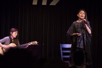 青田典子のライブの様子。（撮影：小林弘輔）