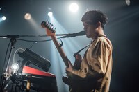 桜木大悟（G, Vo, Syn）（Photo by Ray Otabe）