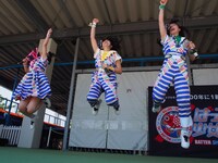 「アルバム出るけんのびしろ更に、ますとばい！」初日公演の様子。（写真提供：スターダスト音楽出版）