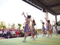 「アルバム出るけんのびしろ更に、ますとばい！」初日公演の様子。（写真提供：スターダスト音楽出版）