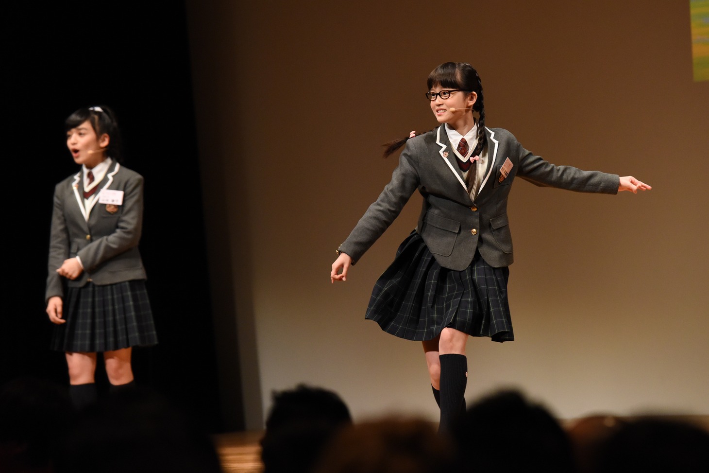 昨年の1列目という結果から9列目に記録を伸ばした吉田爽葉香（右）。