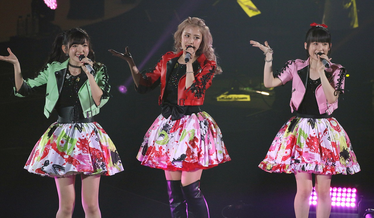 Buono!「Buono!ライブ2017 ～Pienezza」神奈川・横浜アリーナ公演の様子。（写真提供：アップフロント）
