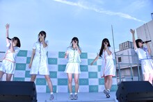 lyrical schoolフリーライブの様子。