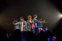 CUBERS「ZOLA×CUBERS2マン～Wリリースパーティー～」の様子。（撮影：牛島康介）