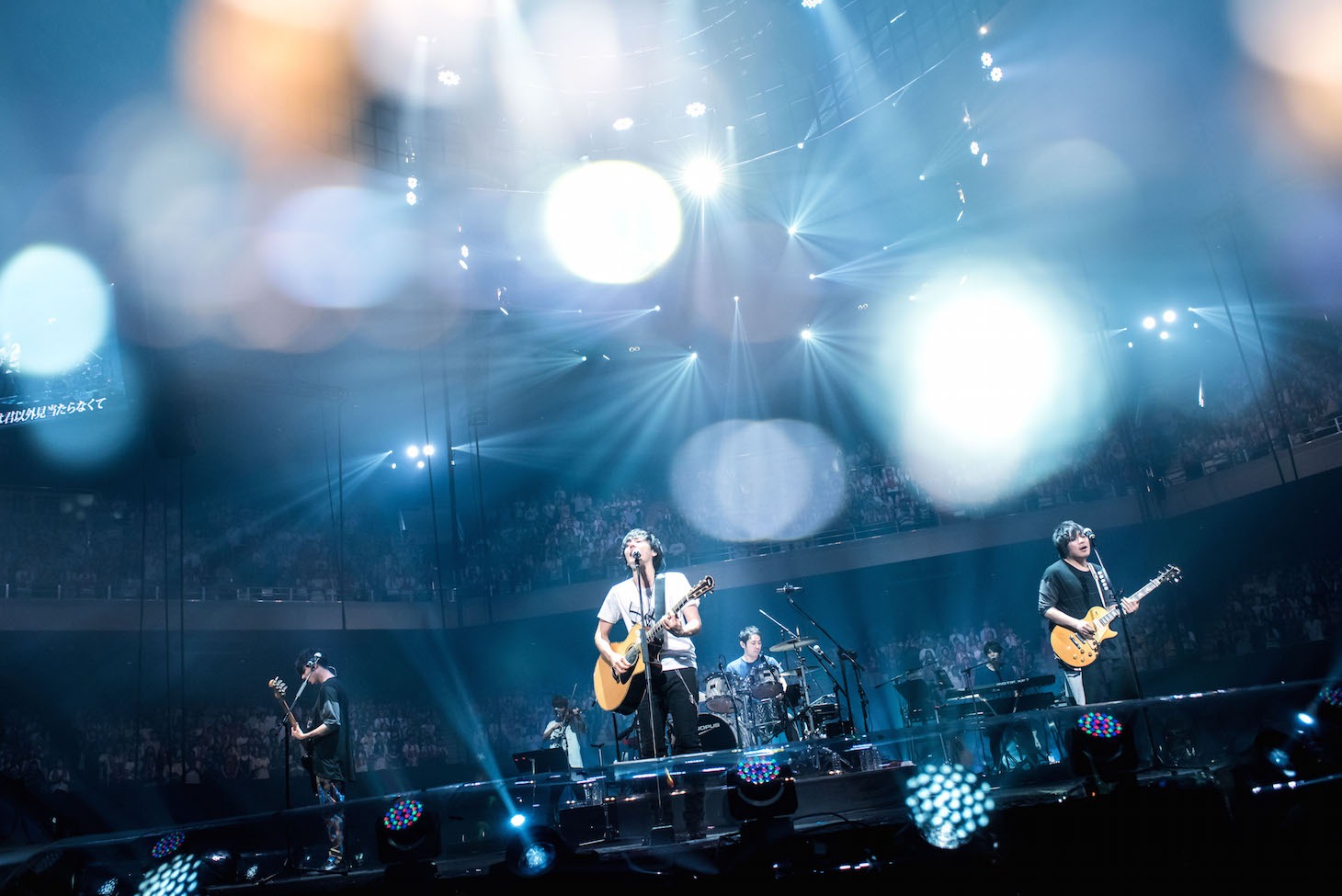 flumpool「flumpool 8th tour 2017 Beginning Special『Re:image』at NIPPON BUDOKAN」の様子。（撮影：ヤオタケシ）