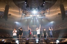 flumpool「flumpool 8th tour 2017 Beginning Special『Re:image』at NIPPON BUDOKAN」の様子。（撮影：ヤオタケシ）